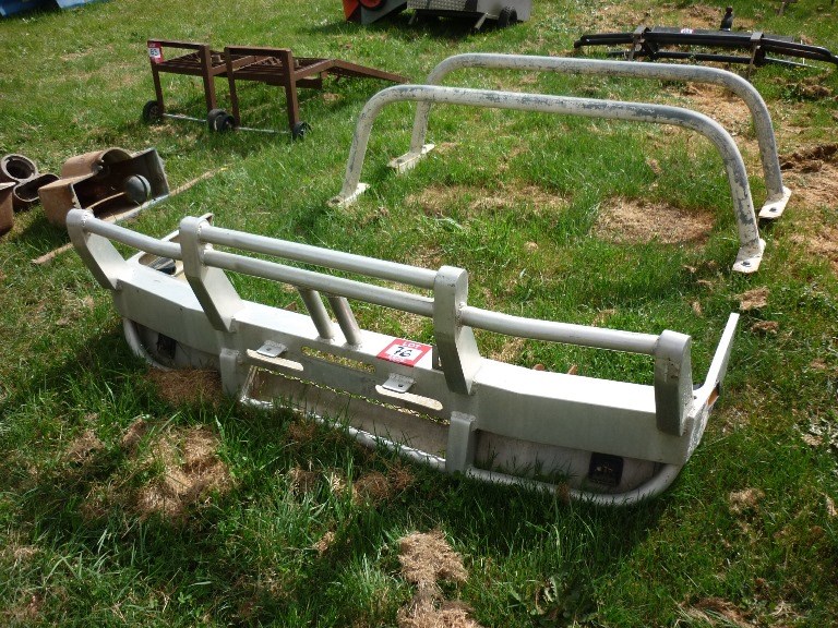 XF Falcon parts comprising aluminium bull bar, Auction (00763012218