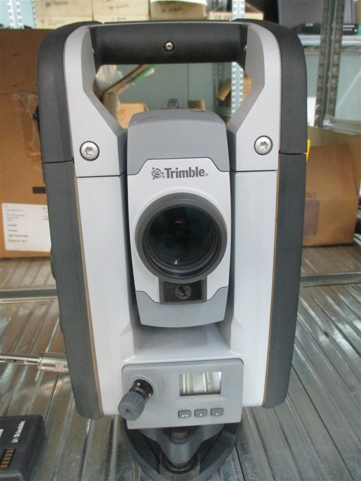 Trimble SPS930 Total Station Auction (42297010604) Grays Australia