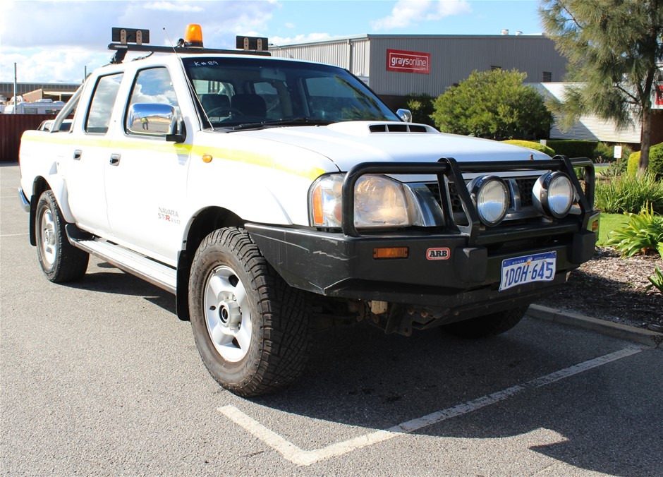 2011 Nissan Navara D22 4WD Manual 5 Sp Dual Cab Ute, 117,839 km indicated Auction (0004