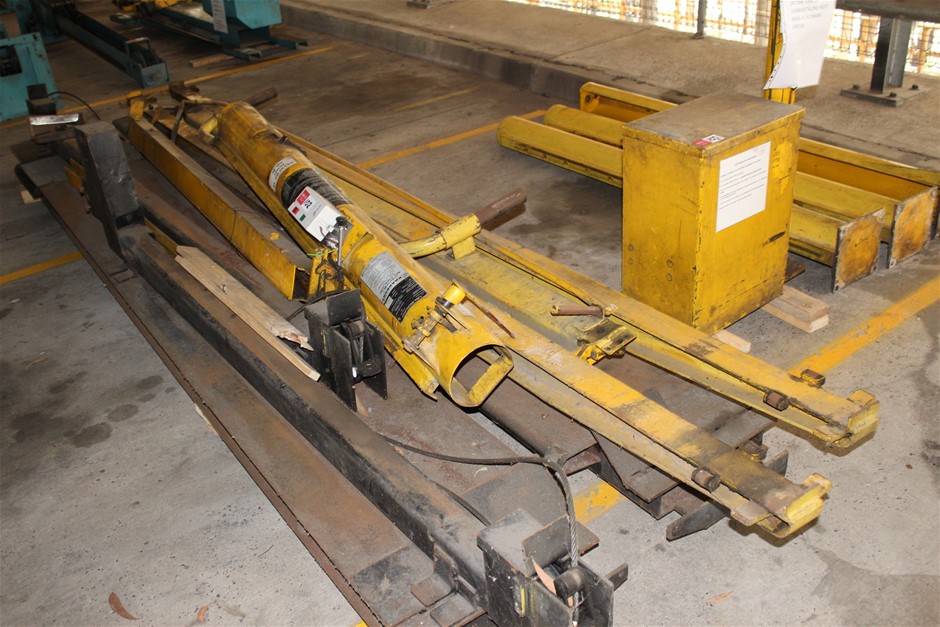 Mechanical Hoist, 4 post, Bradbury, Liftmaster, MKII, 3 tonne