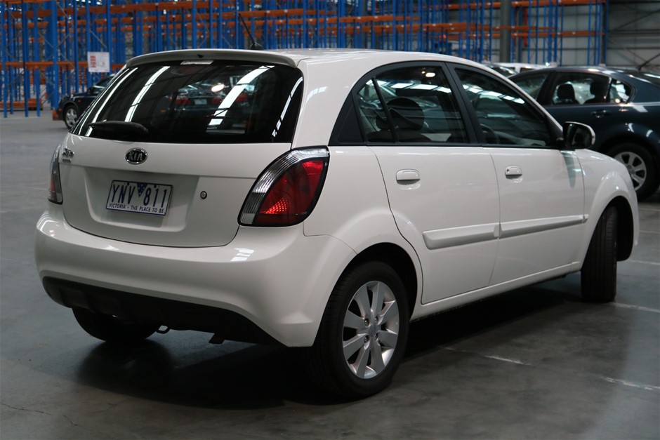 Kia rio r10