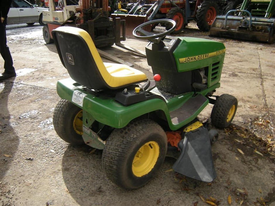 John Deere STX 38 Lawn tractor 12.5hp Kohler Command engine, 38” 2 ...