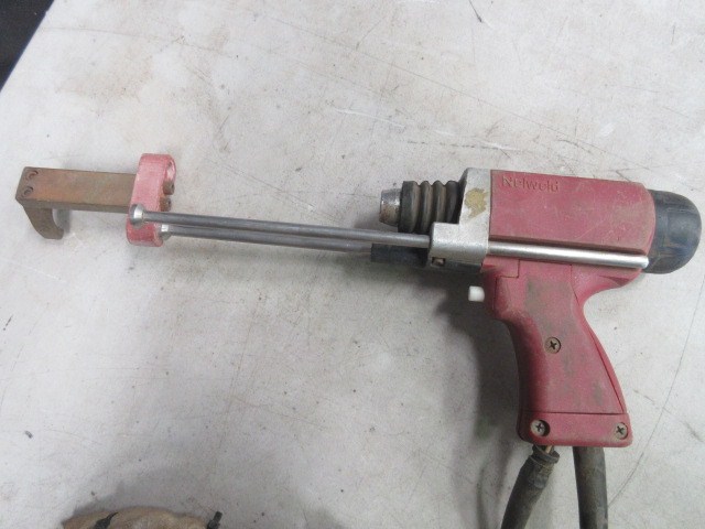 2 x Nelson Stud Welding Gun NS 40 B3 Auction (0033-9005828) | Grays ...