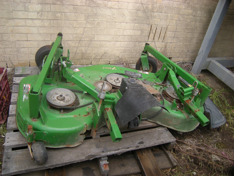 John Deere 7Iron 60inch Outfront Mower Deck Auction (00245024263
