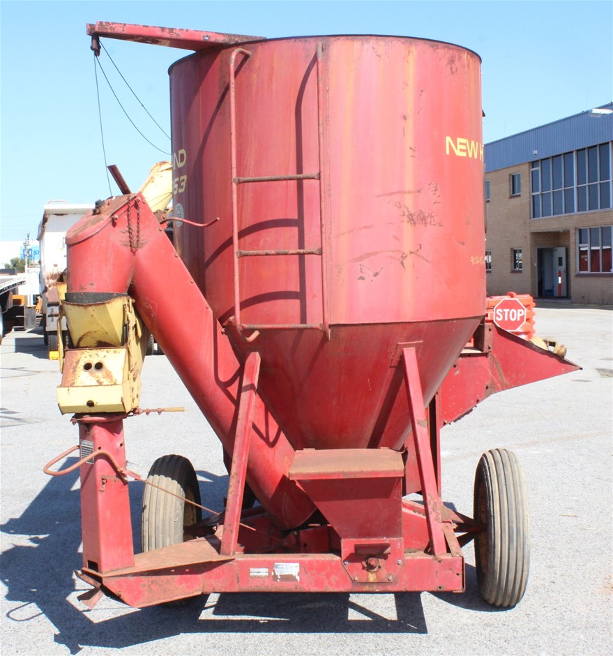New Holland 353 PTO Mixall Hammer Mill Attachment Auction (00259006107