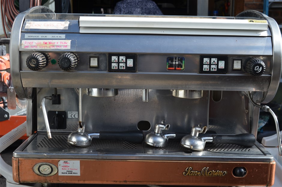 San Marino Coffee machine & grinder Auction (00125031268) Grays