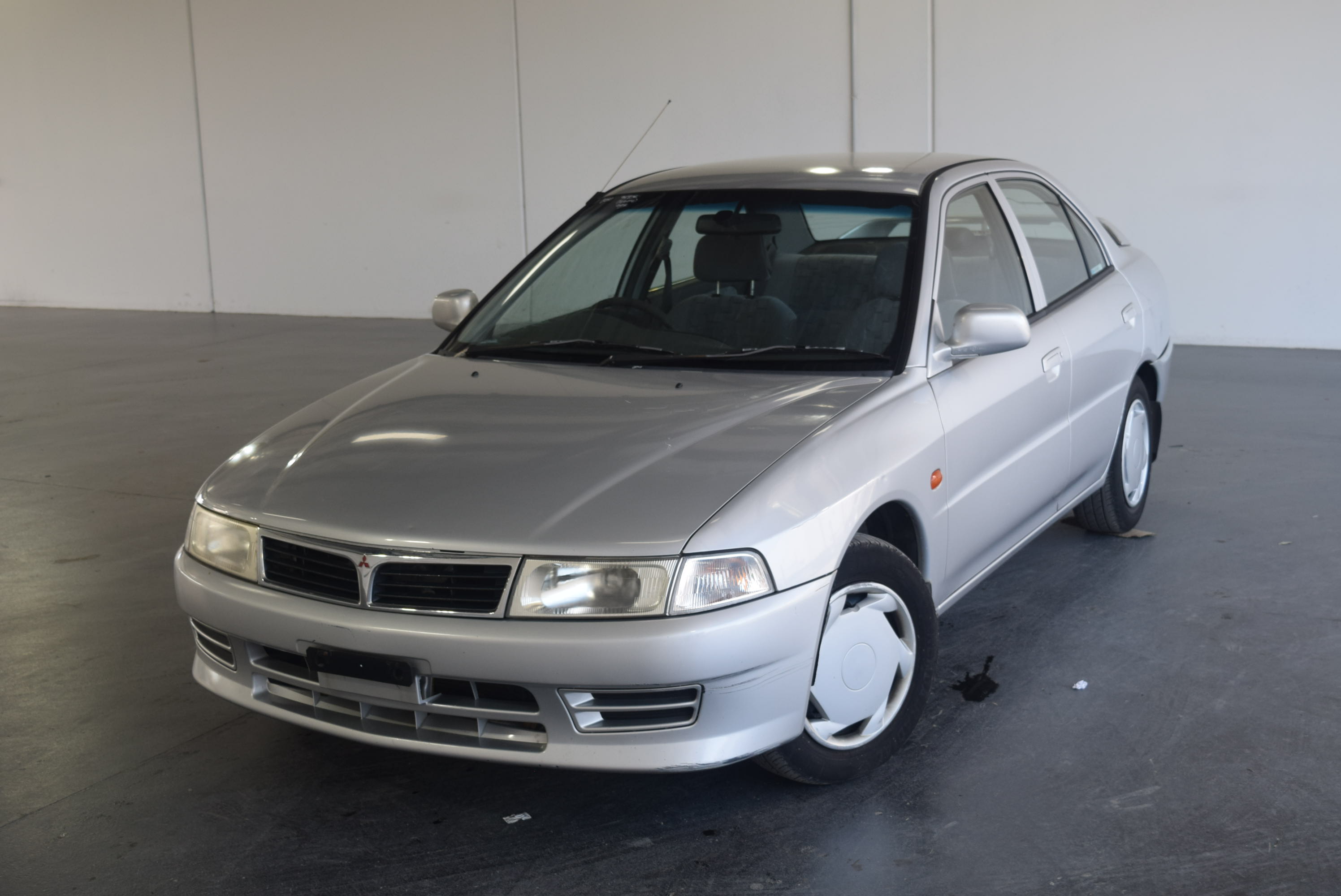 2002 Mitsubishi Lancer GLXi CE Automatic Sedan Auction (0016-3419472 ...