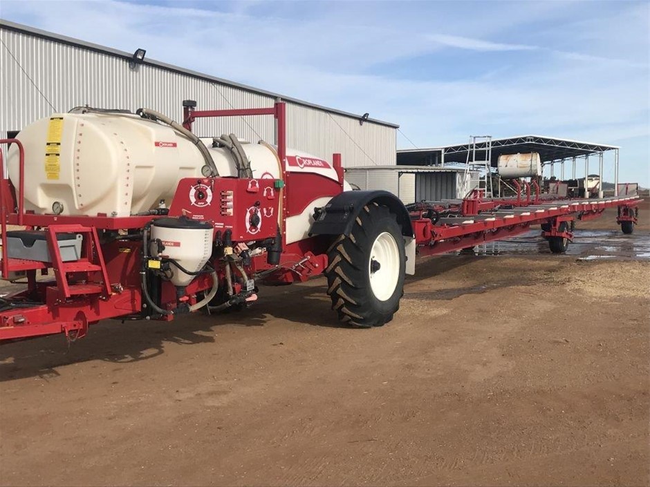 11/2015 Croplands 4000L/36m WeedIT Trailed Sprayer Auction (0002 ...