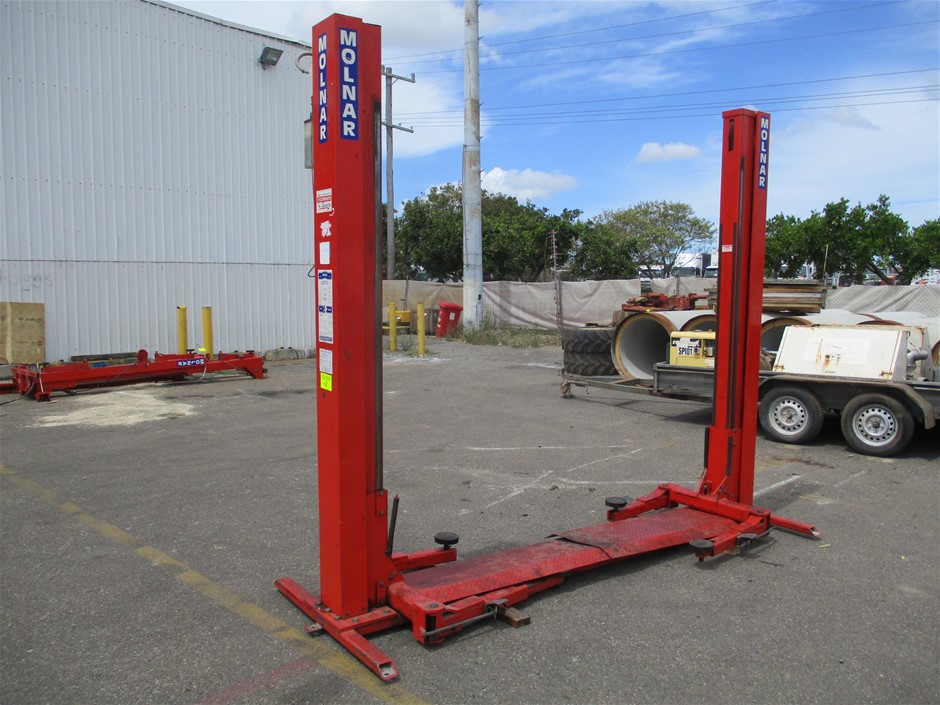 Molnar 2 Post Hoist Auction (00027021553) Grays Australia