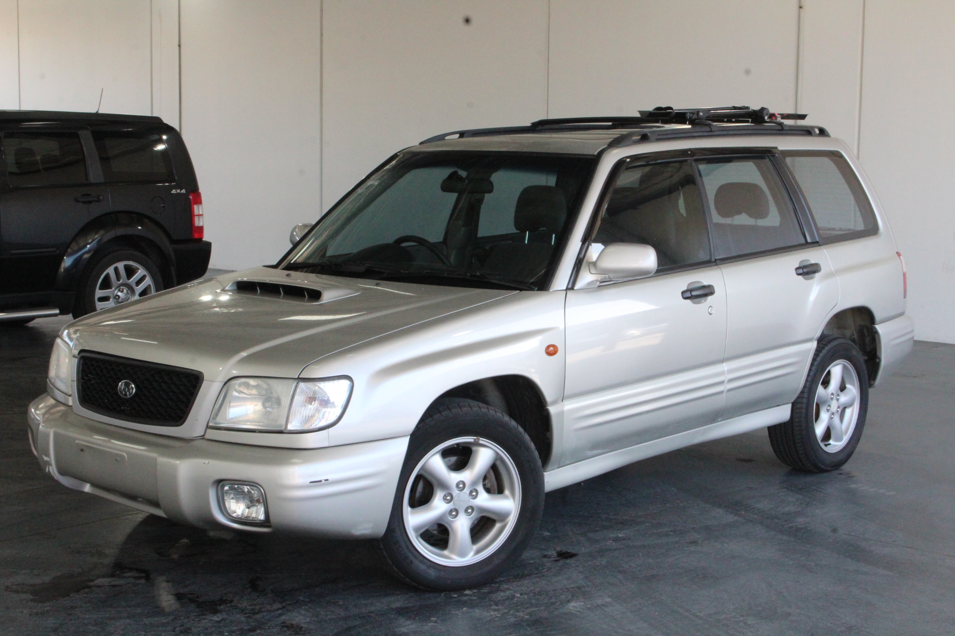 Subaru forester 2000 года