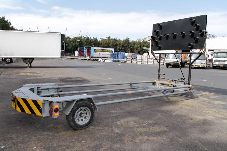 7/2008 Ennas Vorteq Energy Absorption Attenuator Arrow Board Trailer