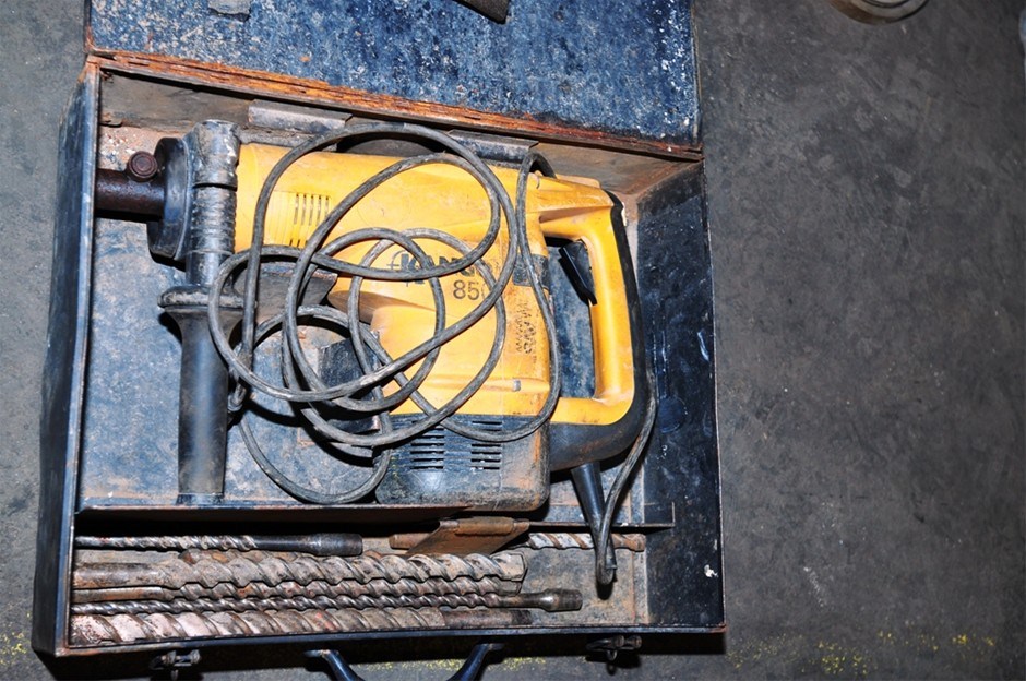 Electric Rotary Hammer Gun Kango Model 850 with some Drill Bits in