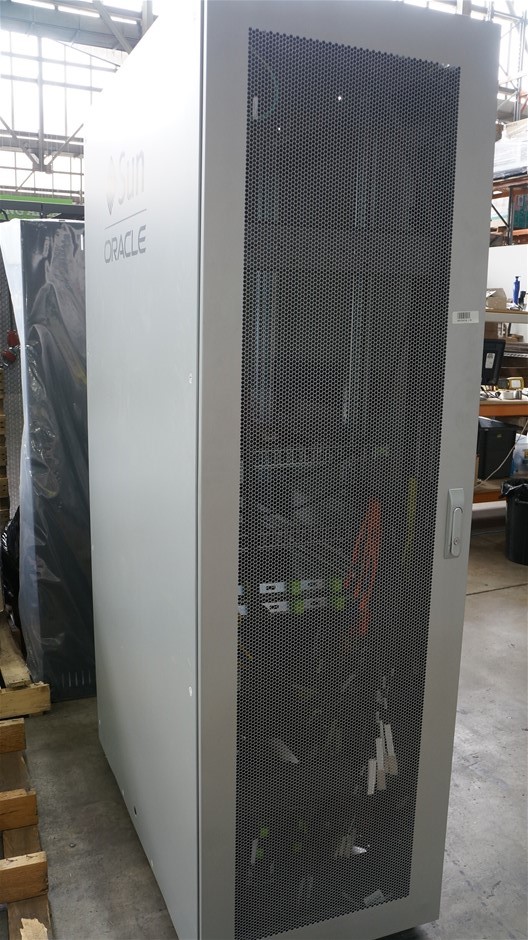 SUN Oracle ExaData X2-2 42U Storage Rack Auction (0007-2519600) | Grays ...
