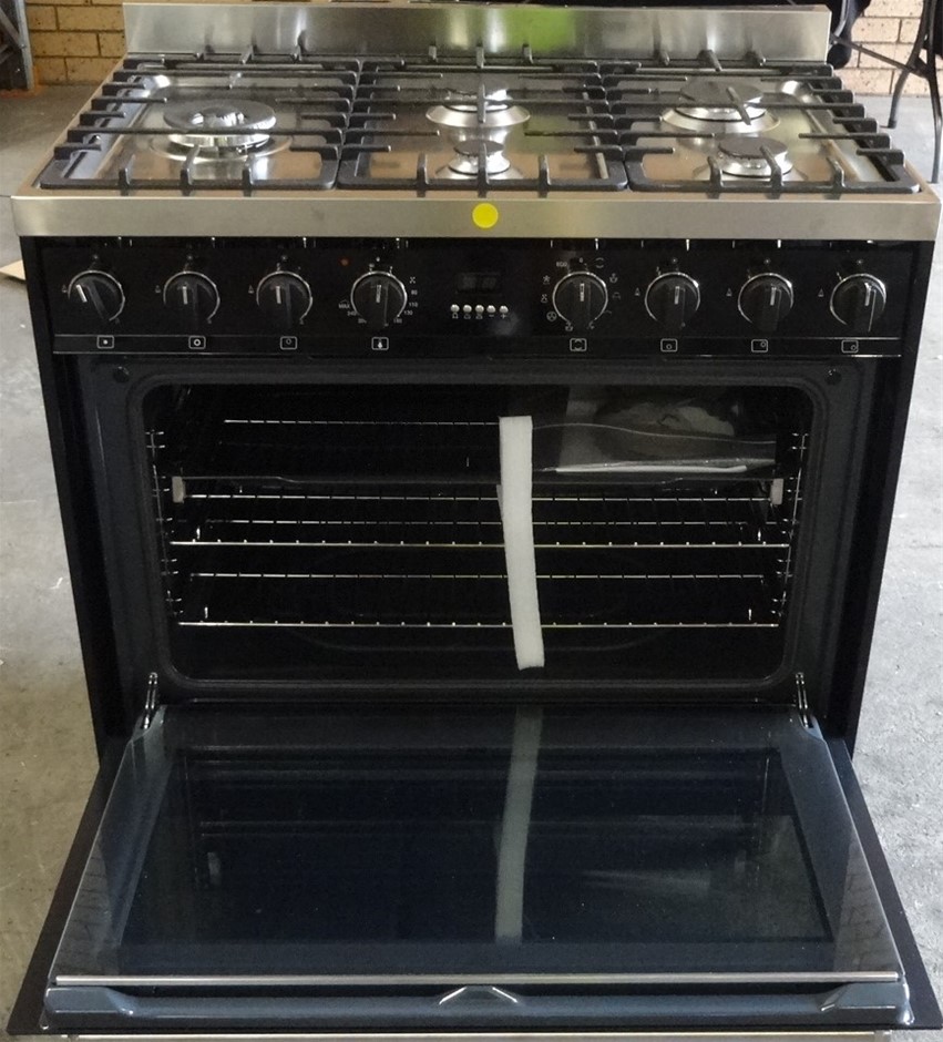 Smeg 90cm Thermoseal Freestanding Cooker, Black (CS95GMNNA) Auction