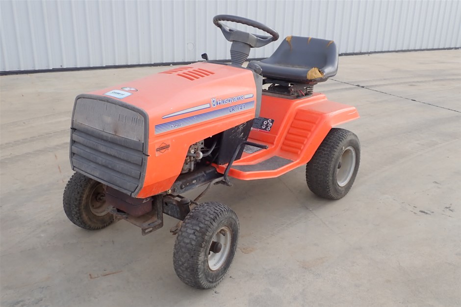 Husqvarna 2242 Ride On Mower