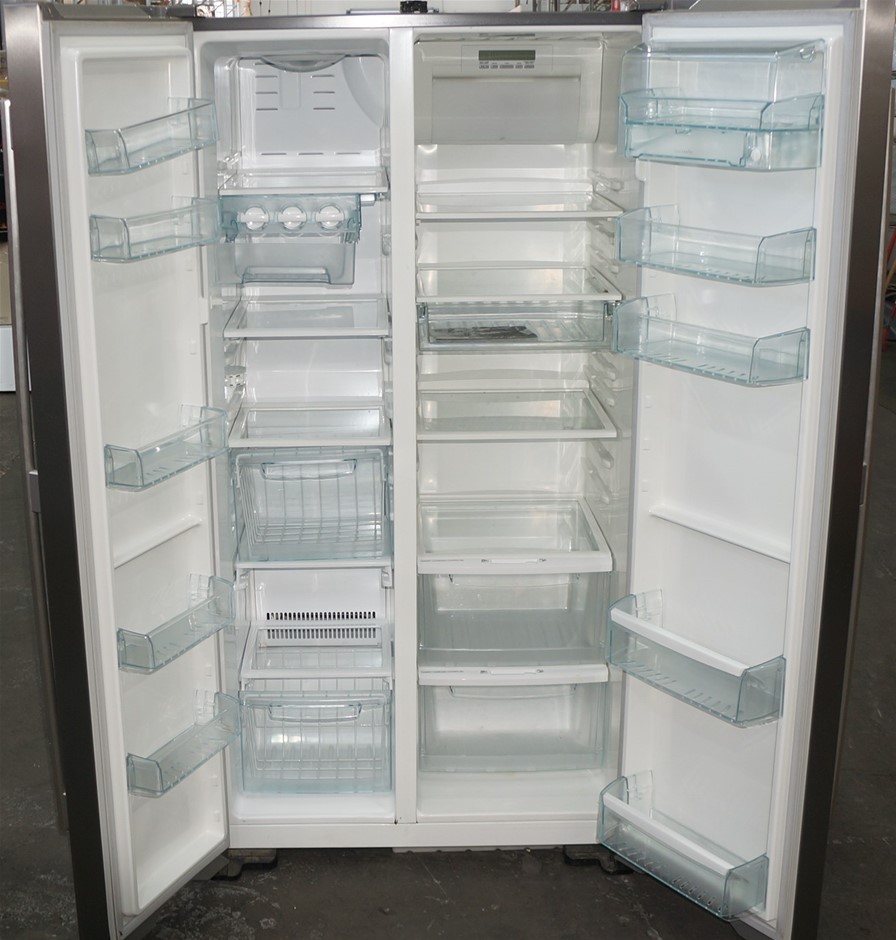 Westinghouse 610L Side By Side Fridge Model WSE6100SF Auction (0006