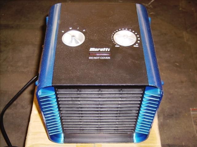 Box of Moretti Elite Ceramic Cube Heater (Seaton, SA) Auction  (0200-8502206) | Grays Australia