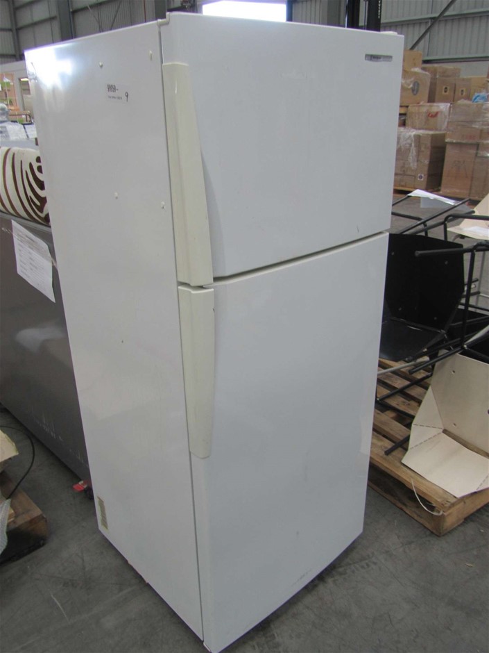 Qty 1 x RJ422VR 416L Westinghouse 2 Door Fridge Auction (00093015502