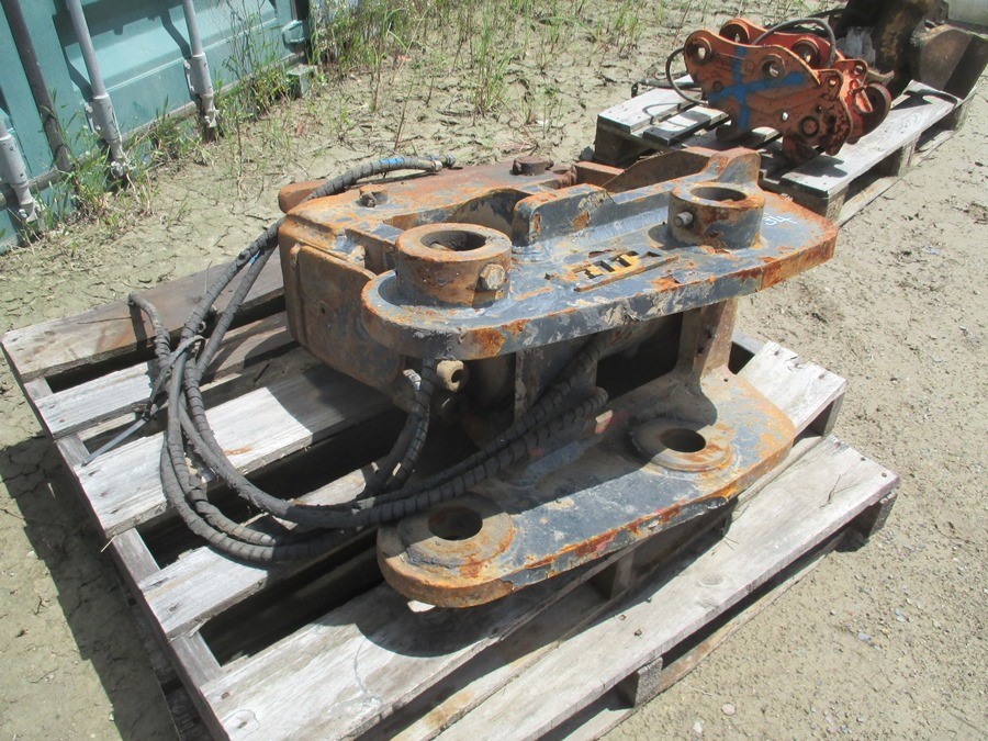 JB Power Tilt Quick Hitch Auction (00347022445) Grays Australia