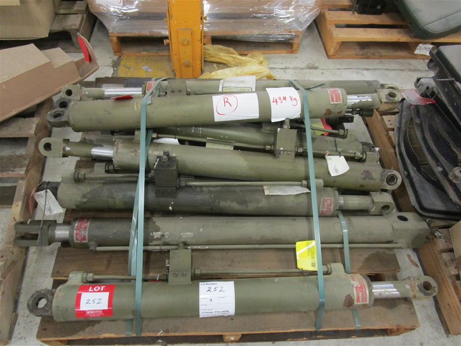 (Lot 252) 10x Linear Actuating Cylinder Assemblies Auction (0252