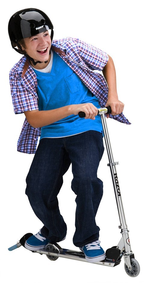 Razor Graffiti Chalk Scooter With Bonus 