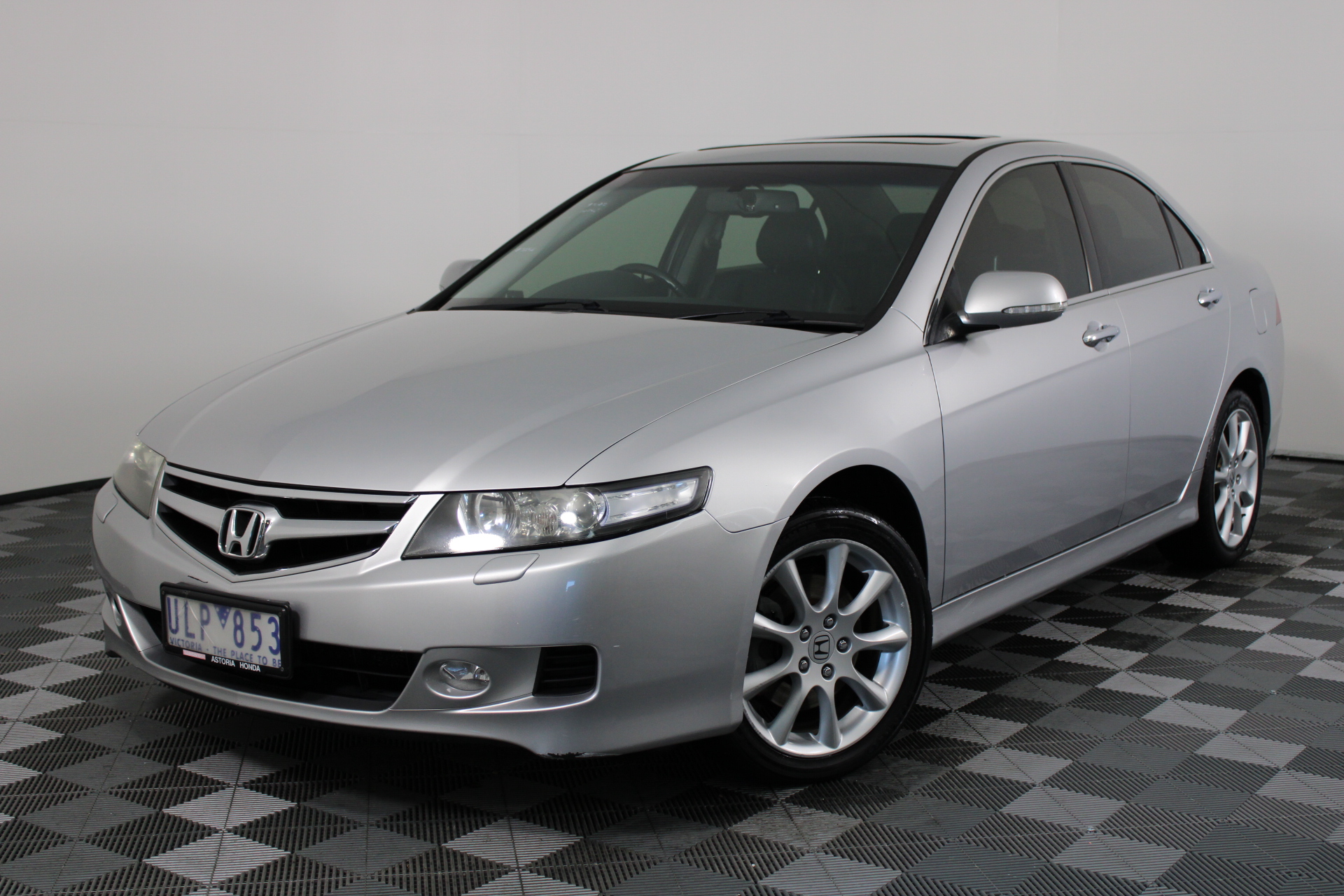 2006 Honda Accord Euro Luxury 7th Gen Automatic Sedan Auction (00013446323) Grays Australia