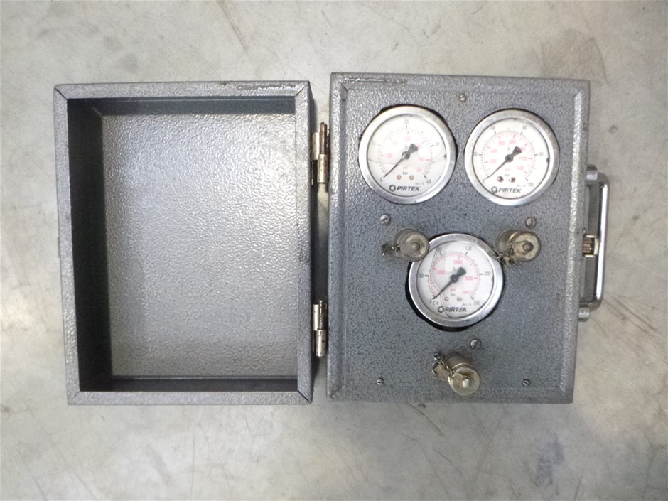 Digital Hydraulic Flow Tester/Meter Auction (01219012657) Grays
