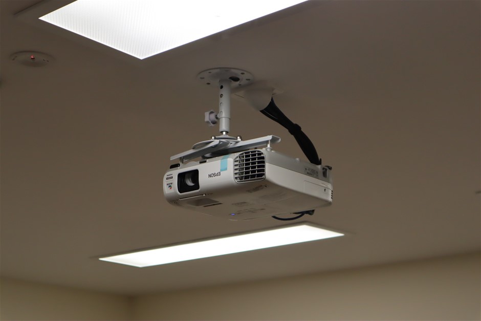 EPSON Projector Roof Mounted Auction (01785038741) Grays Australia