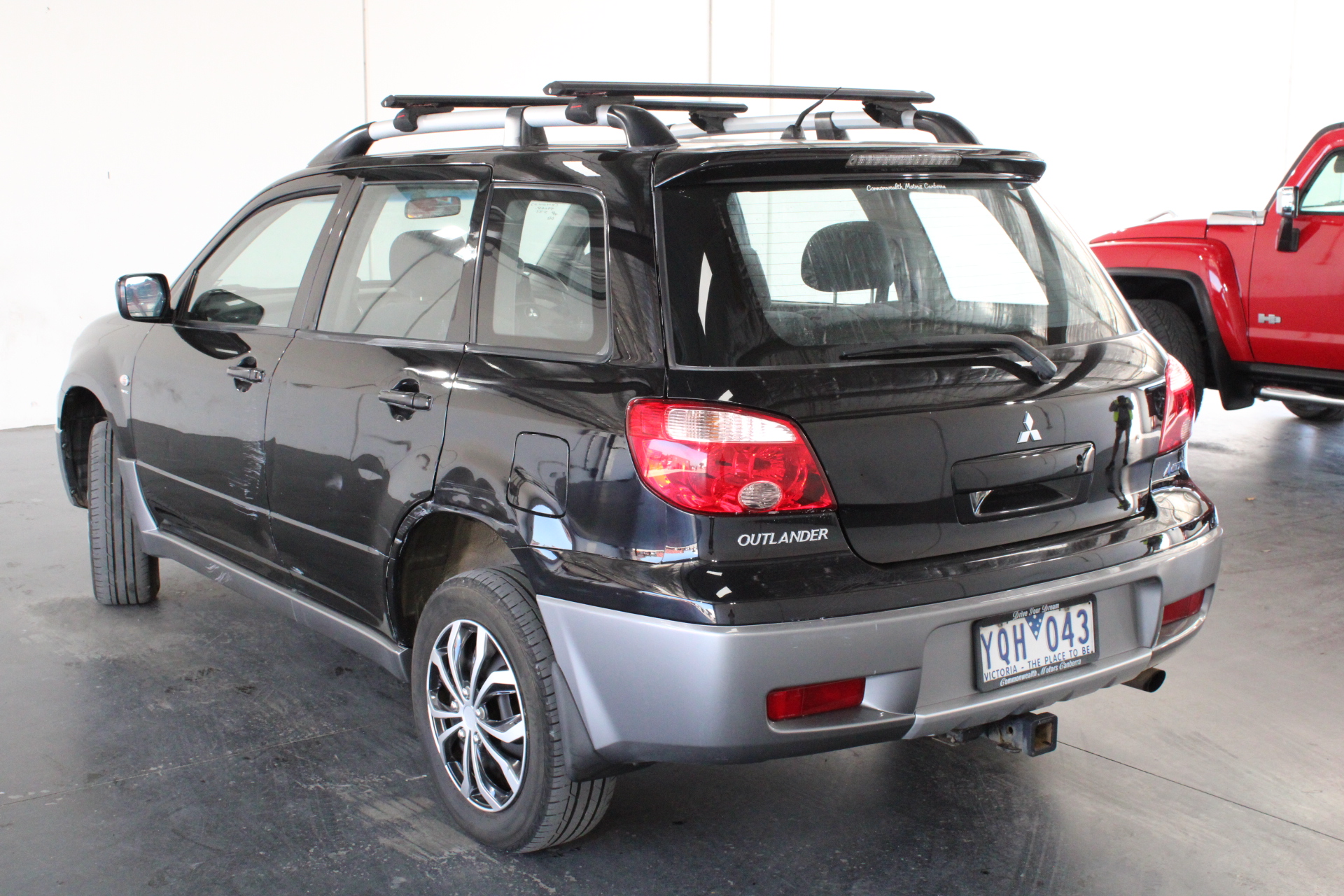 Mitsubishi outlander 2005 год