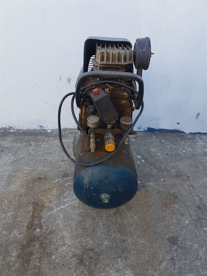 GMC AIR COMPRESSOR 240 V POWER PLUG IN (26626127) Auction (0027