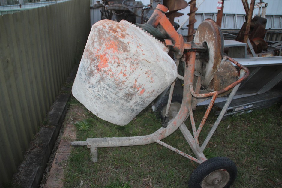 Electric Cement Mixer Auction (00405039434) Grays Australia
