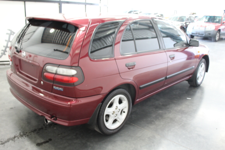 Nissan pulsar 1998