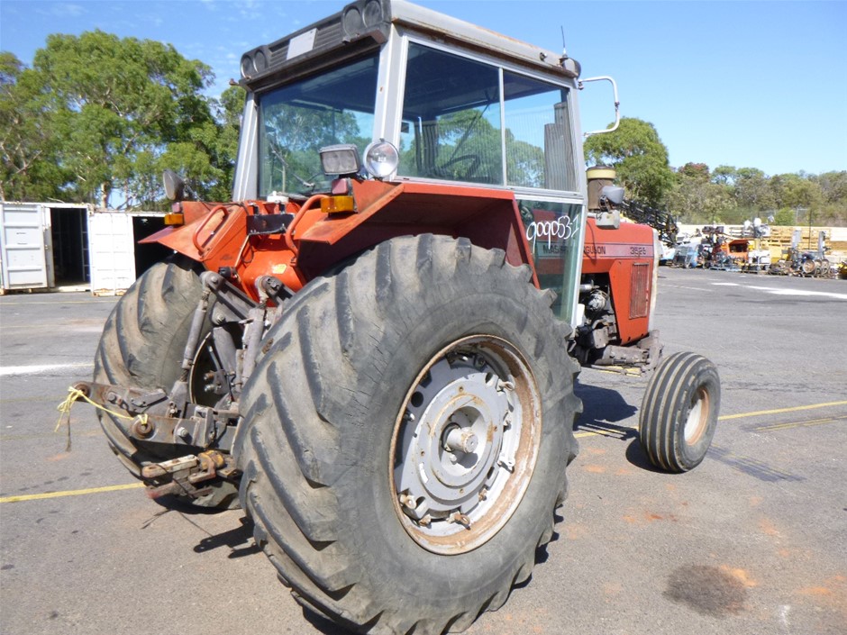 Massey Ferguson 3525 Cab Tractor Auction (00039014663)