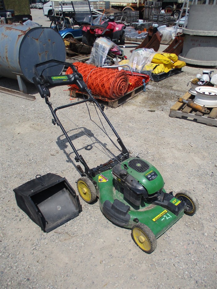 John Deere JS26 Mower Auction (02073016718) Grays Australia