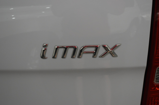 One Orange Sapphire Gemstone