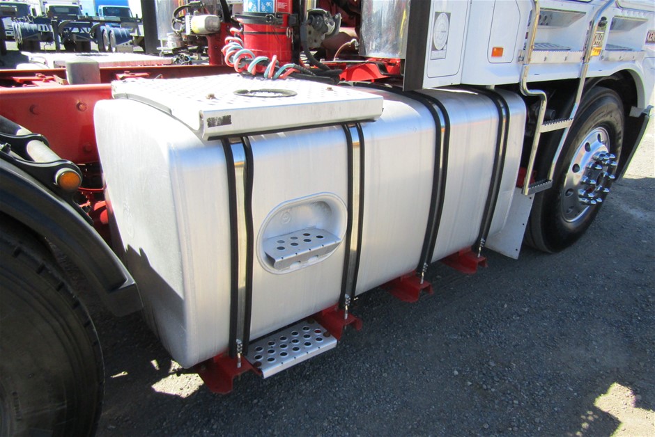 Amethyst Antique Style Silver & Platinum Plated Pendant Necklace