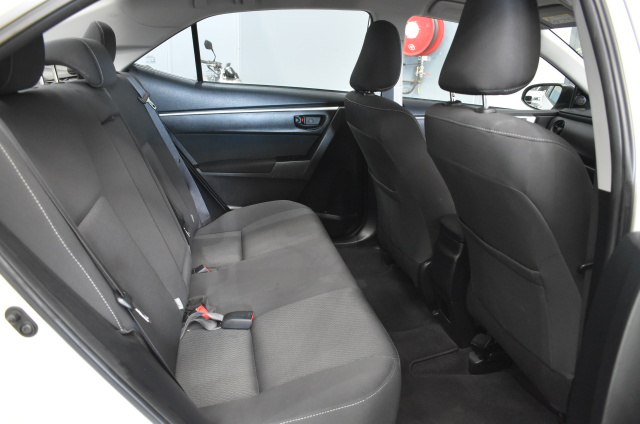 Green Aventurine & Blister Pearl Pendant Charm Link Necklace