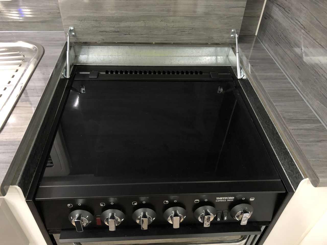 SOL-R-BRITE Solar Street Area Light, 5000 Lumens Motion Activated.