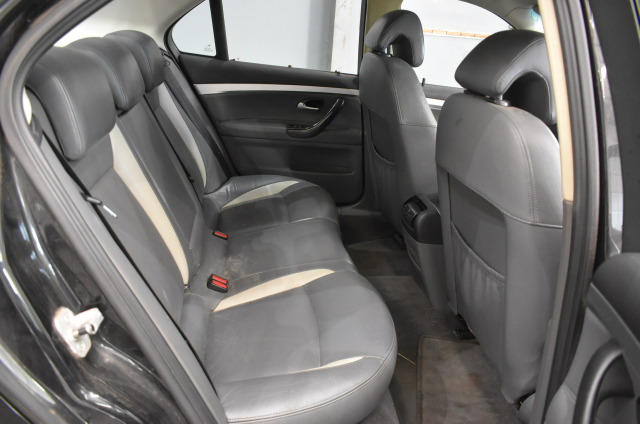 <p>2015 Haulotte  HA16 RTJ PRO Knuckle Boom Lift</p>