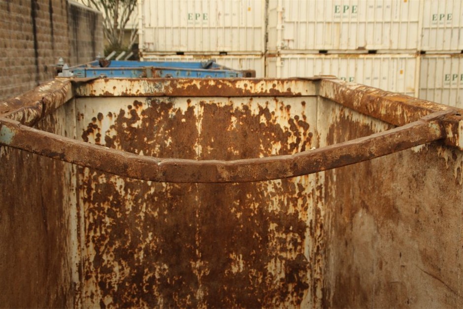 Elegant 18K White Gold plated Simulated Diamond Necklace