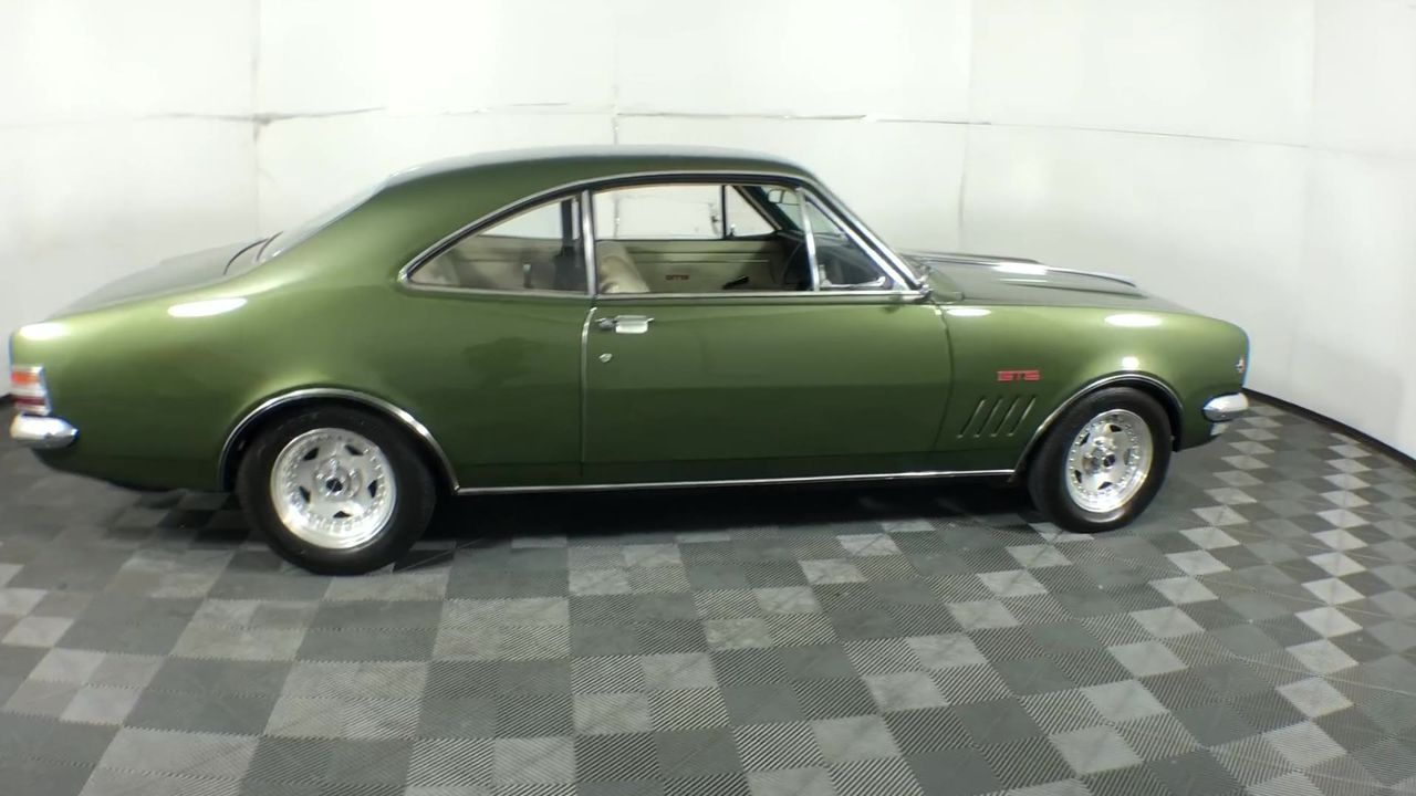 7-8mm White Pearls & Spacer Beads Platinum Plated Bracelet