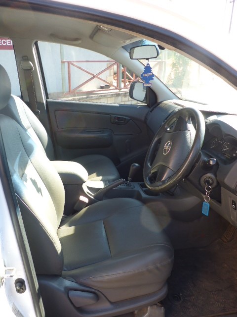 Flat Edge Baroque, Lapis Lazuli & Rhinestone 18k Gold Plated Bracelet