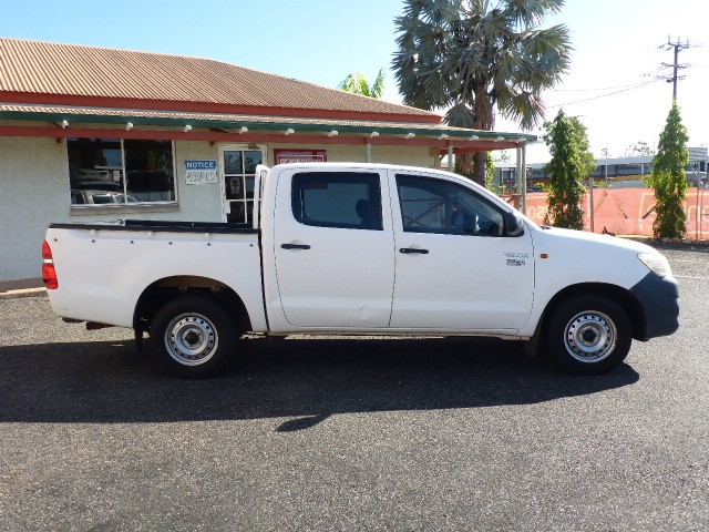 Flower Jade & Freshwater Pearl Gold Plated Drop Earrings