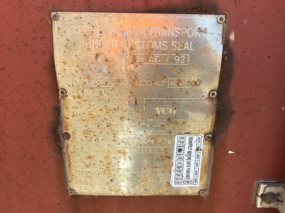 Black Agate & Swarovski® Austrian Crystal Gold Plated Pendant Necklace