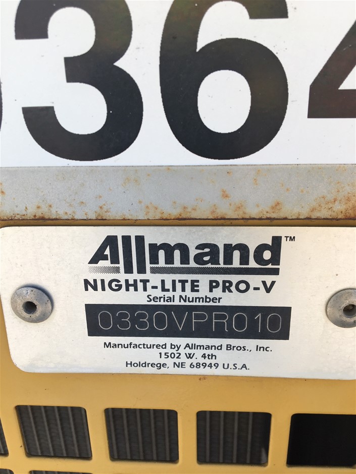 RIP CURL Women's Premium Surf Check Shorts, Size L, Eggplant (2145). RRP: $