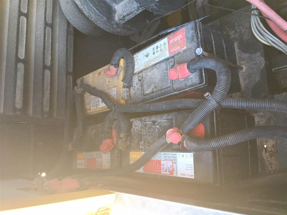 2XU Men's High Performance Power Shorts, Size M, Black/ Reflective.  Buyers