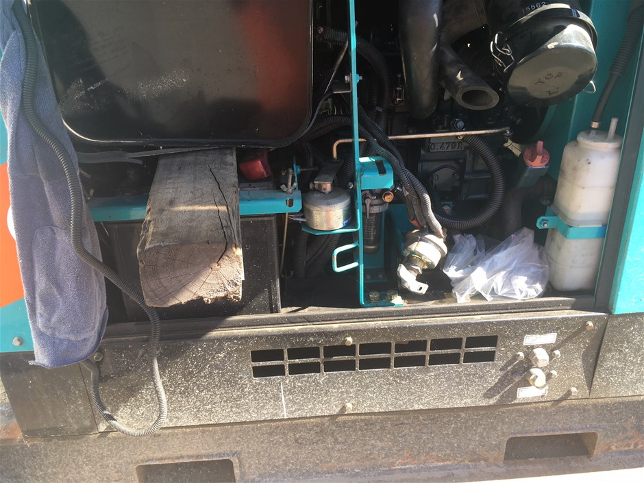 WRANGLER Men's Pleated Front Casual Pant, Black, 29W x 34L.  Buyers Note -