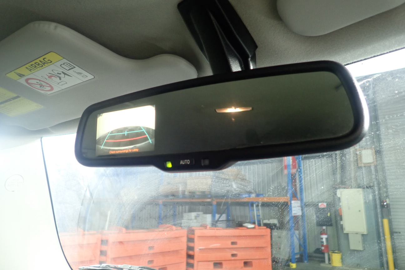 10mm White Pearls with Cherry Blossom Jasper Gemstone Bracelet