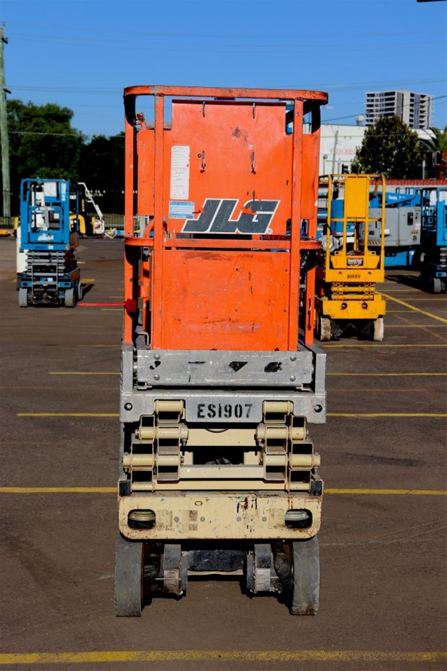1.31ct Radiant Natural Emerald - Oval Cut