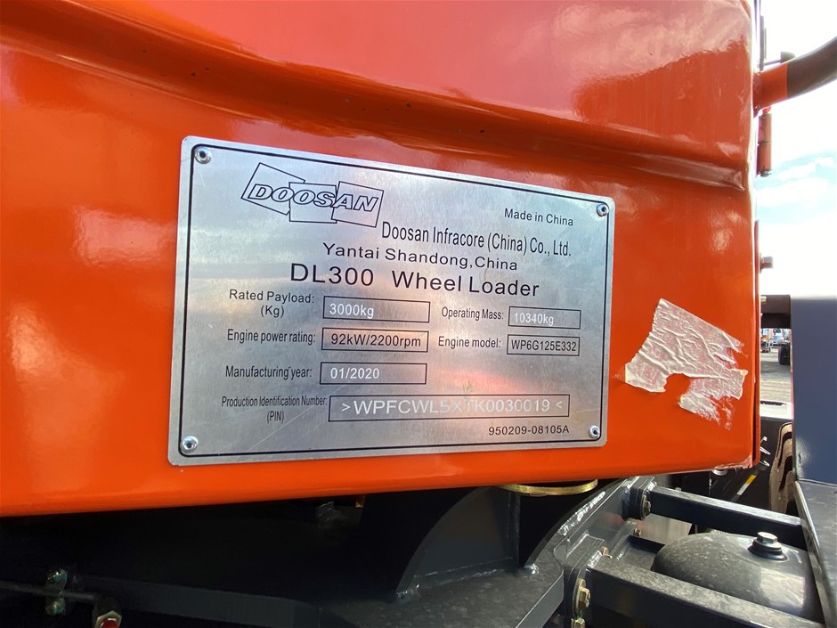 1/10 Oz 999.5 Silver Red Kangaroo & Joey 2025 AU Bullion Merchants Round